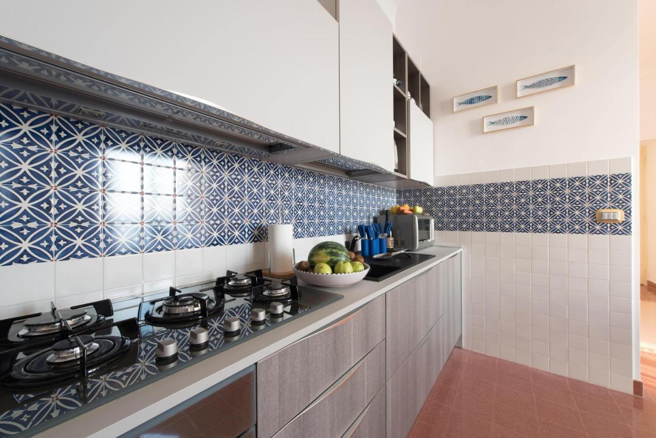 Duomo Seaside Deluxe Apartment By Ortigia Apartments Syracuse Exterior foto