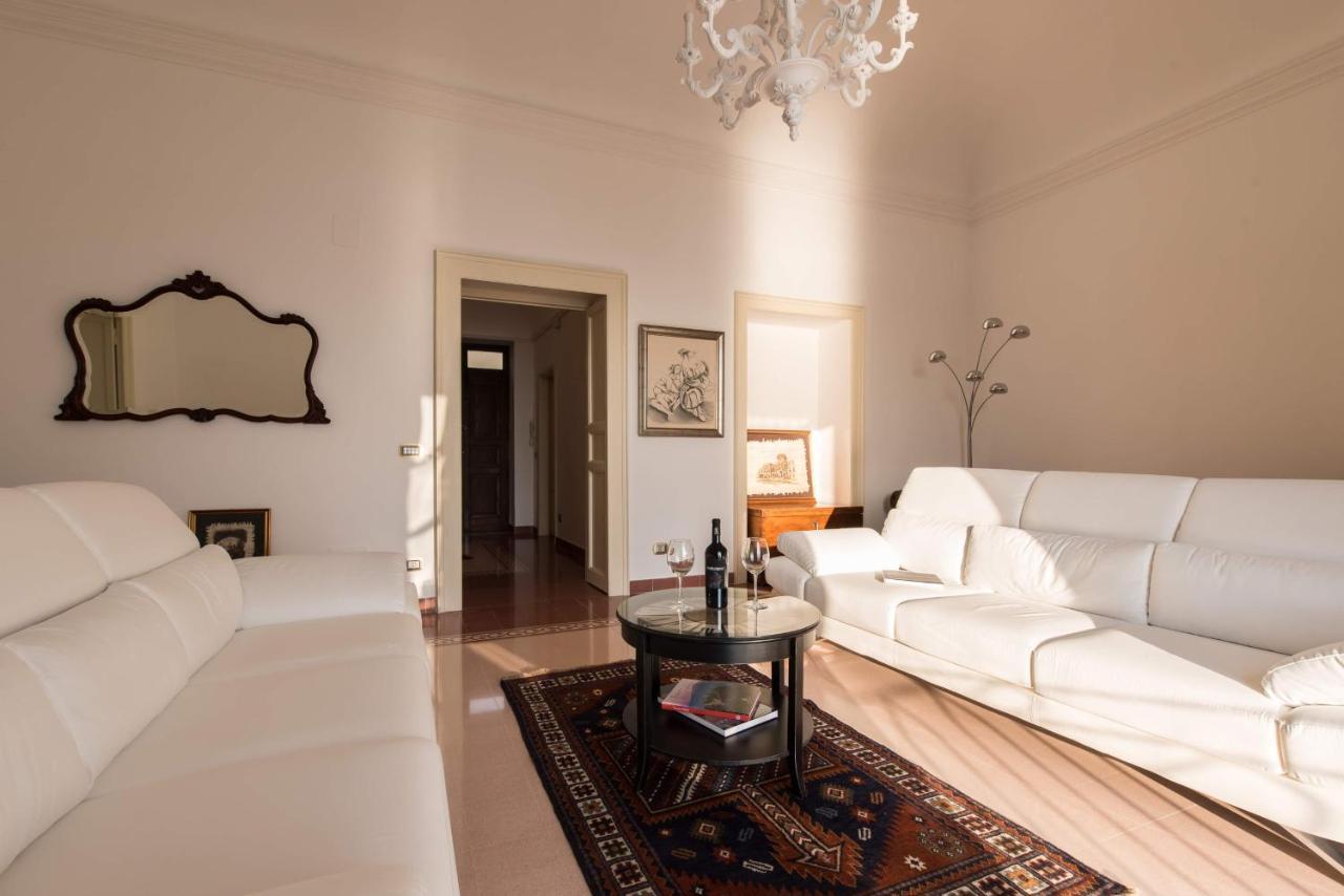 Duomo Seaside Deluxe Apartment By Ortigia Apartments Syracuse Exterior foto